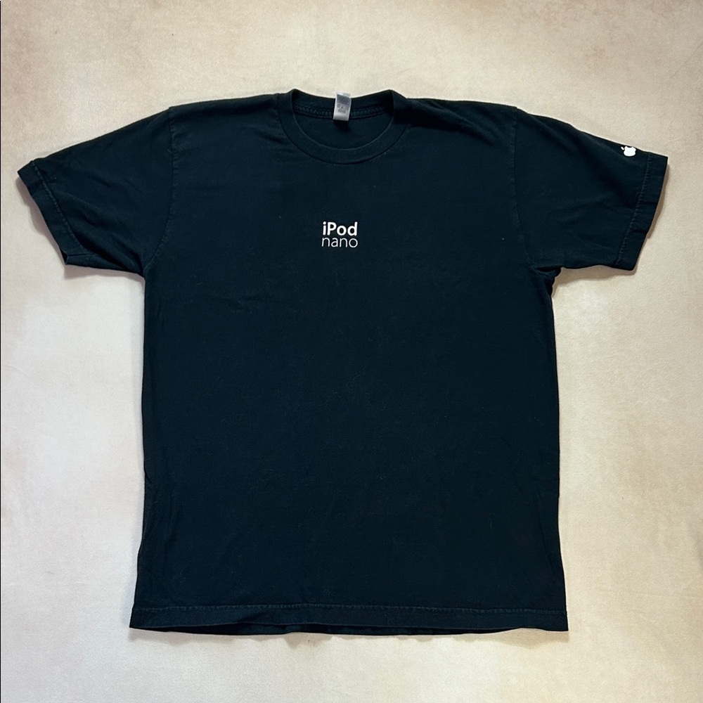 Apple Ipod nano shirt
